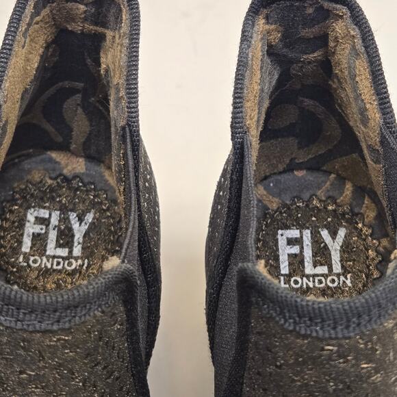 Fly London Yasi Bronze Metallic Wedge Platform Chelsea Boot Size 37 (US 6.5–7) - Picture 6 of 10